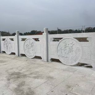 葫芦岛芝麻白河道栏杆 石材栏杆