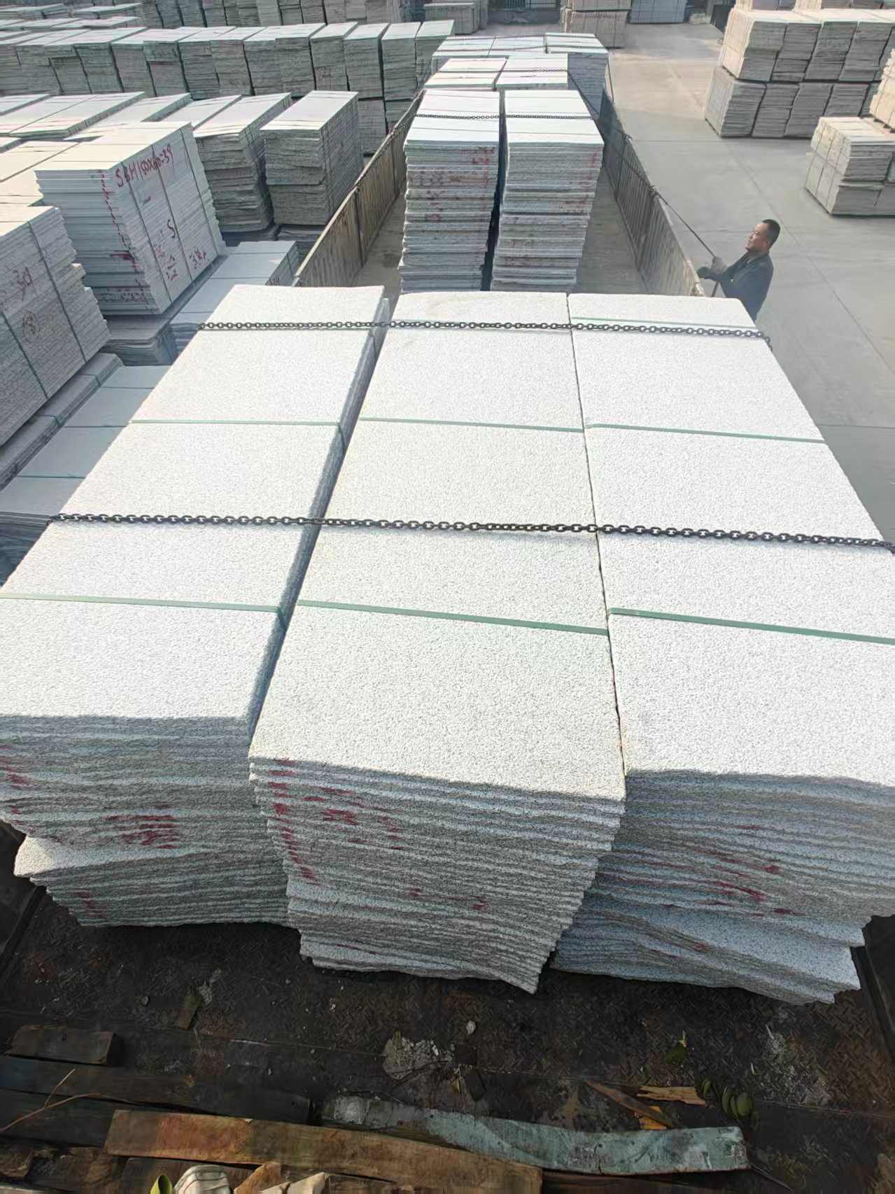 葫芦岛芝麻白毛板，石材毛板