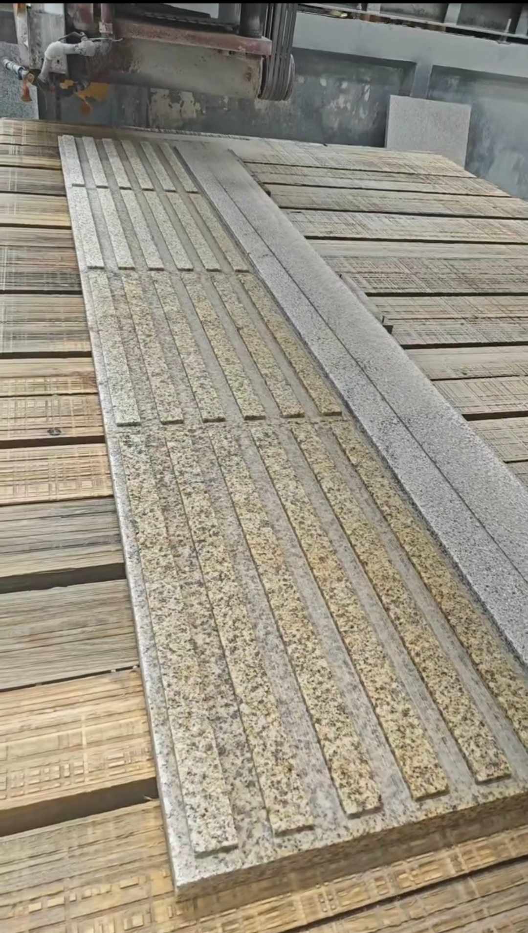 葫芦岛黄金麻盲道石 盲条